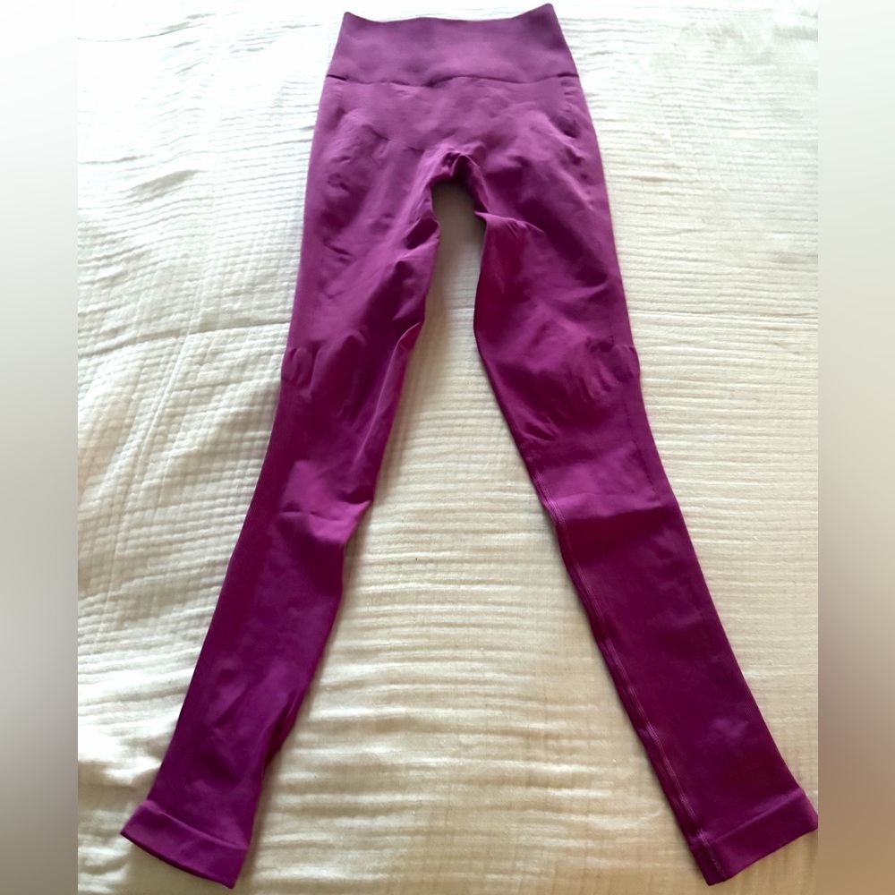 Lululemon Seamless Sculpt Leggings Size 4 Magenta Pink High Rise Contour